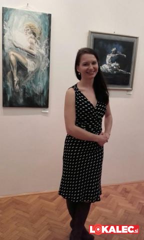Kaja Lukač, slikarka, ki se specializira na področju slikanja figuralike, plesa in portretov.
