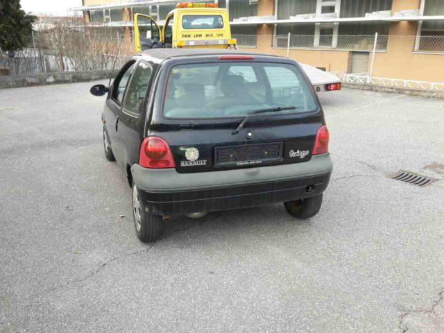 Zaseženi Renault Twingo. Foto: PP Rače